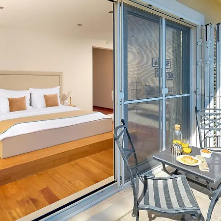 Holiday home Front In *