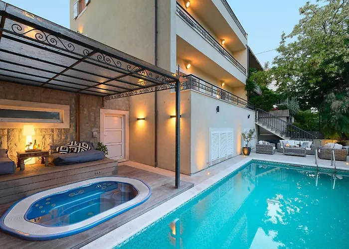 Front In Prázdninový dům