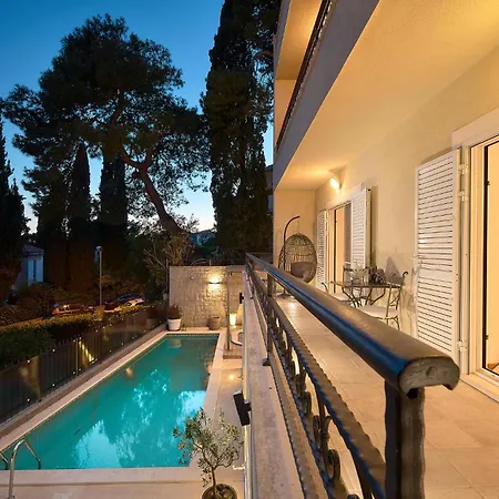 Front In Casa de Férias *