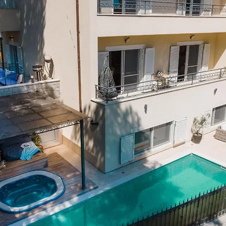 Front In Casa de Férias