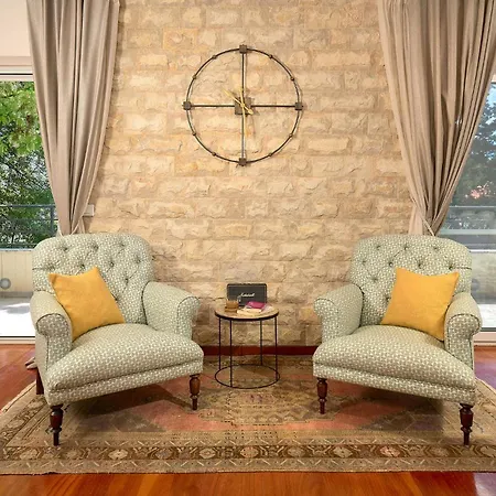 Semesterbostad Front In