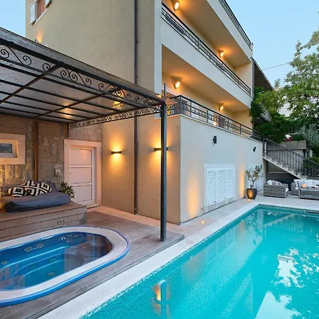 Front In Casa de Férias